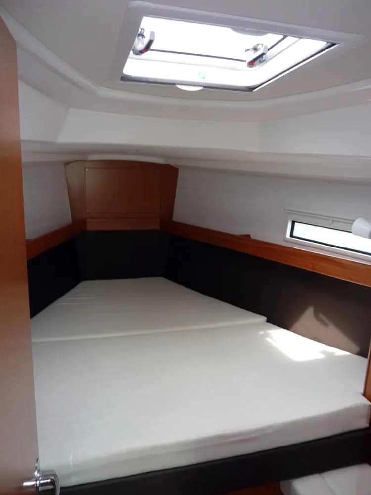 Bavaria Cruiser 37 Alena - Yachtcharter Mallorca