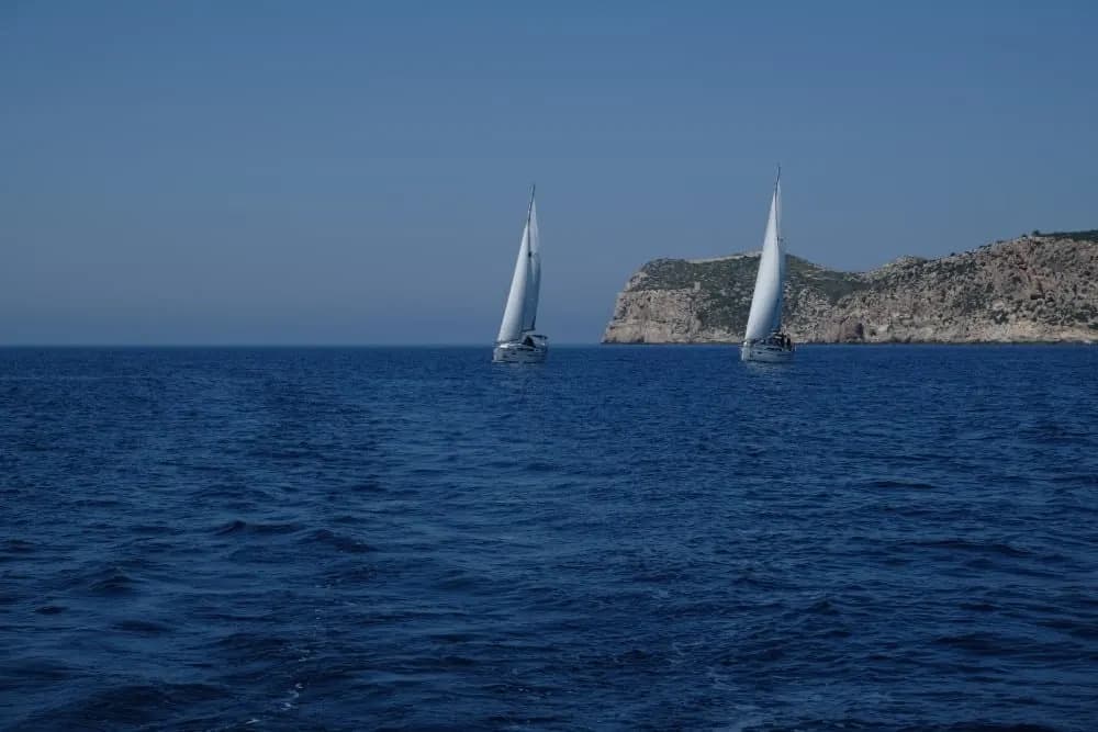 Bavaria Cruiser 37 Black Pearl - Yachtcharter Mallorca