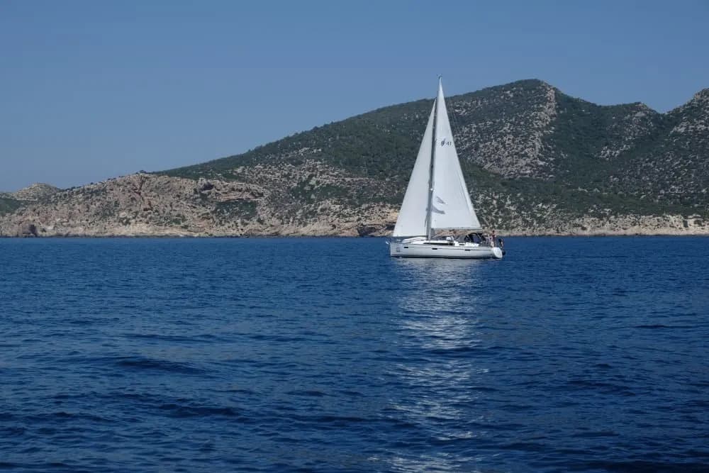 Bavaria Cruiser 41 Fireball - Yachtcharter Mallorca