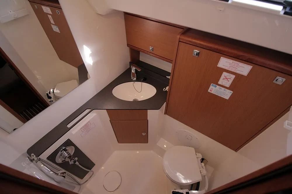 Bavaria Cruiser 46 Casino Royale - Yachtcharter Mallorca