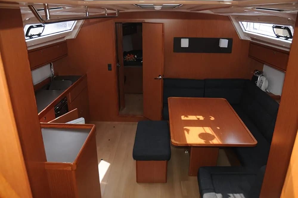 Bavaria Cruiser 46 Lucy Ball - Yachtcharter Mallorca